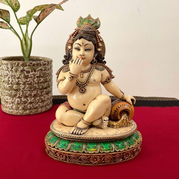 Krishna Ji White Marble Murti – Spiritual Symbol